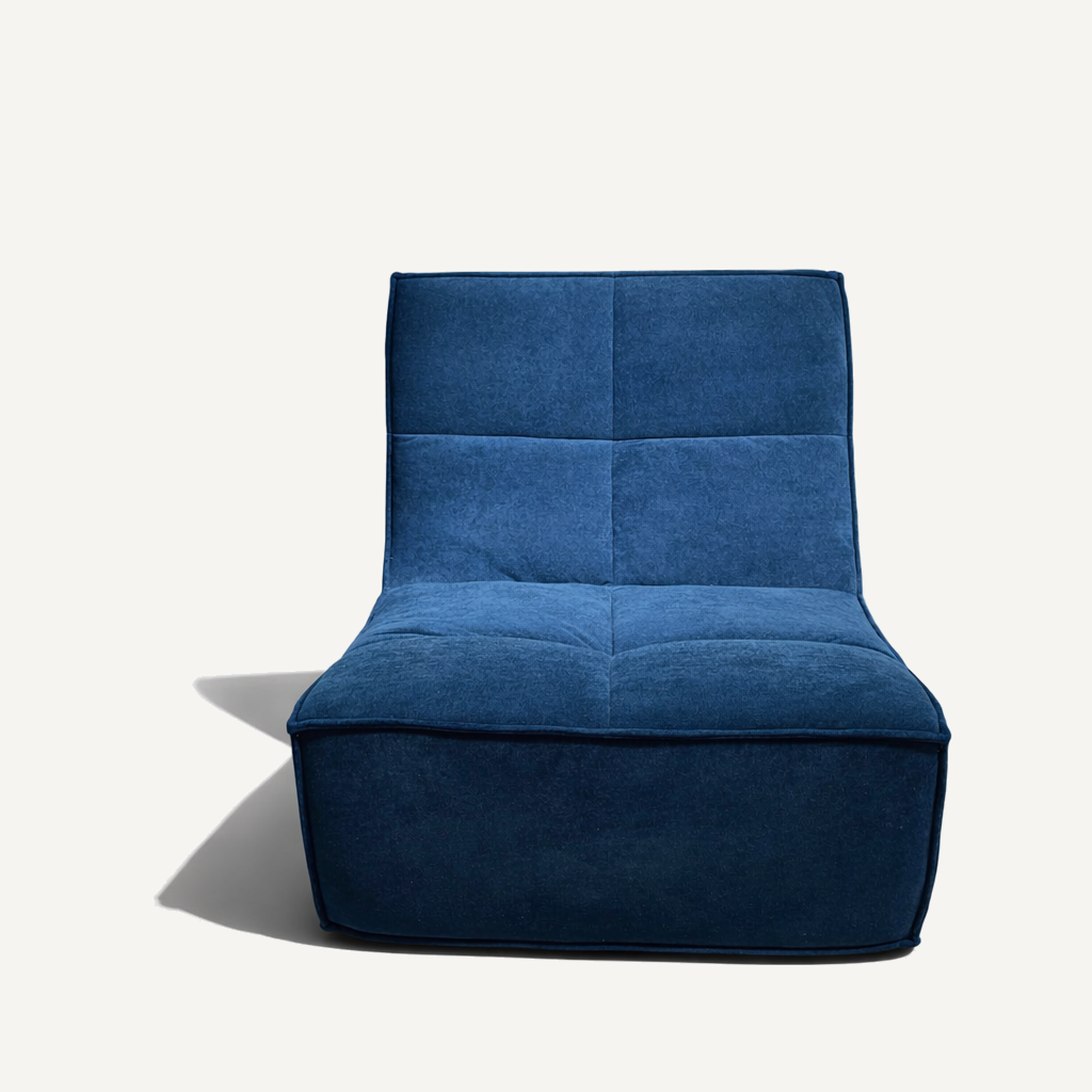 B-004 Four-Panel Lounge Chair, front view